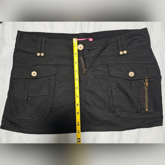 Cargo Style Mini Skirt - Size Small - Picture 13 of 14